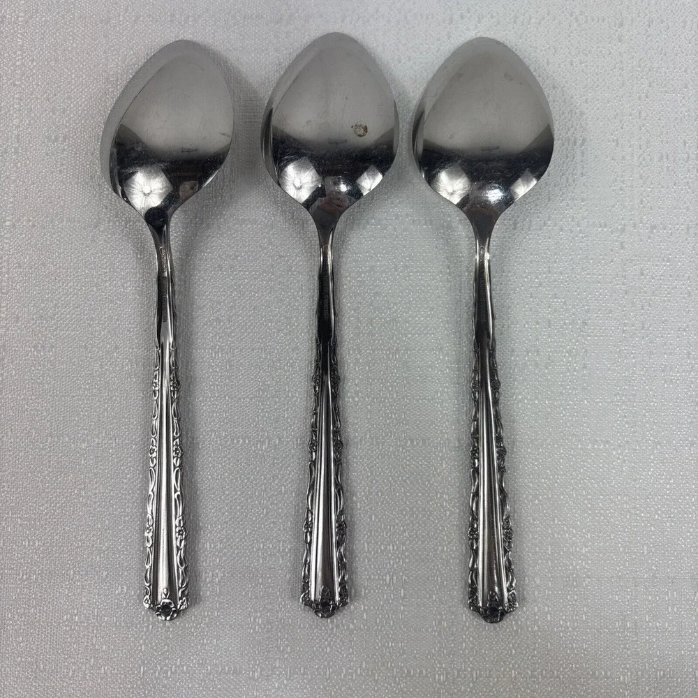 Oneida CHERIE Soup Spoon 6 3/4